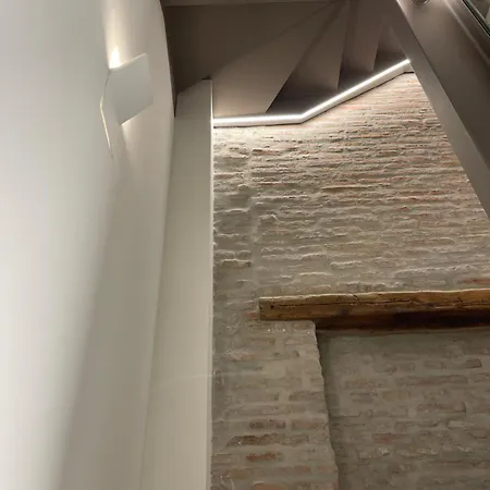 Picasso Centre 1e Apartment *