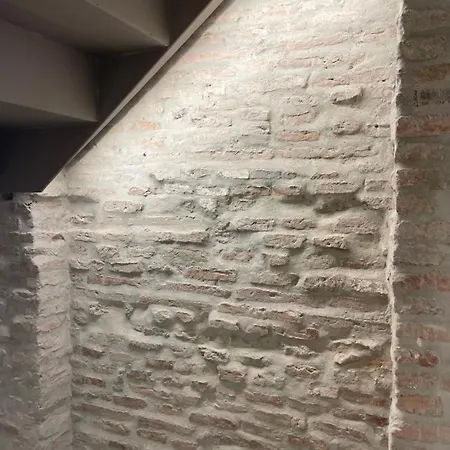 Picasso Centre 1e Apartment