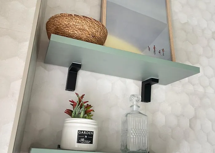 Picasso Centre 1e アパート